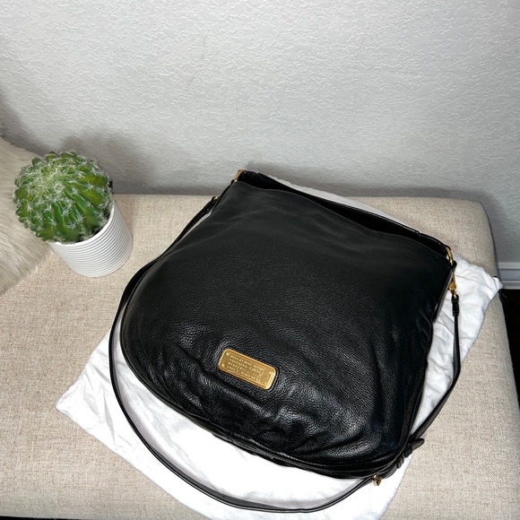Marc By Marc Jacobs Handbags - Marc Jacobs Vintage Pebbled Leather "Too Hot to Handle" Hobo Tote